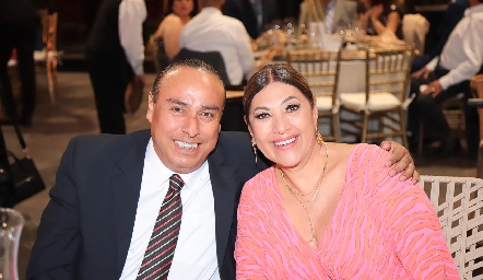 Juan Manuel Calderón y Ruth Torres.