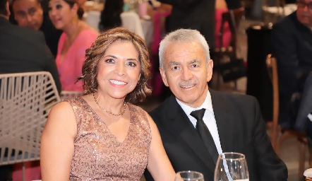  Juanita y Jaime Palos.