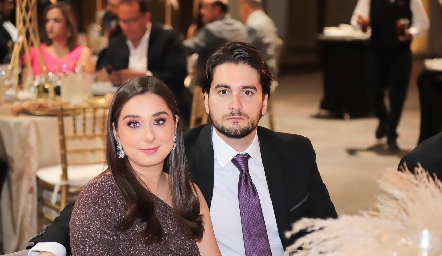  Lourdes Álvarez y Guillermo Martínez.
