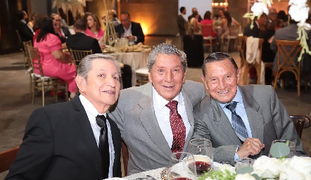  Fernando, Guillermo y Héctor.
