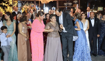  Vals Familiar de los nuevos esposos Nathalie Rivera y Gerardo Huerta.