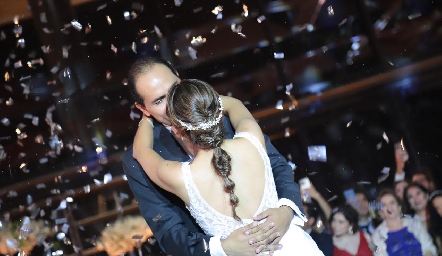  Vals Familiar de los nuevos esposos Nathalie Rivera y Gerardo Huerta.