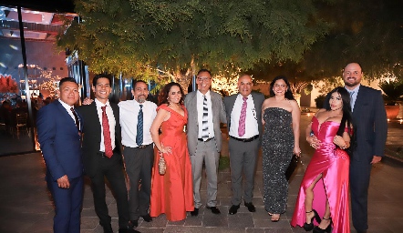  Boda de Nathalie Rivera y Gerardo Huerta muy contentos abrieron el baile.
