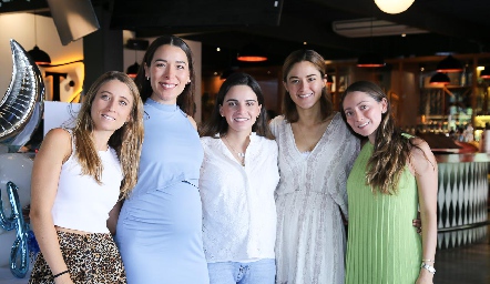  Sofía César, Michell Cano, Adriana Olmos, Ana Pao Rangel y Nayelli Maya.