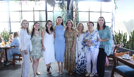  Anabel Gaviño, Montse García, Ceci García, Michell Cano, Patricia Gaviño, Tayde Gaviño, Gela Gómez y Gaby Gómez.