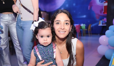  Isabel Villanueva con su hija Macarena Mézquida.