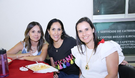  Gabriela, Vanesa Rodríguez y Alejandra Elías.
