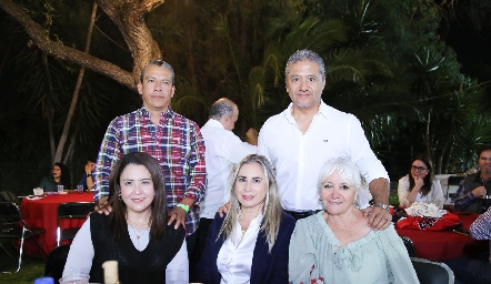  Eliot Roque, Edgardo Torres, Claudia Rodríguez, Jazmín Hernández y Silvia Puente.