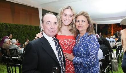 Abelardo Uría, María Uría y Koki Medina.