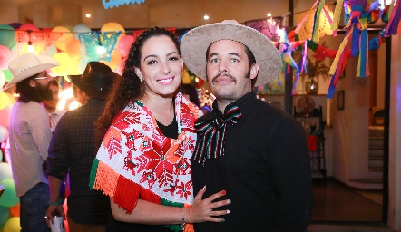  Ana Paola y Gerardo Castro.
