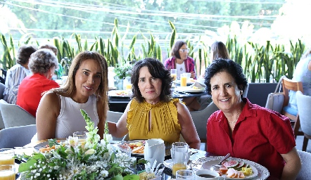  Lorena Herrera, Lula López y Martha Eugui.