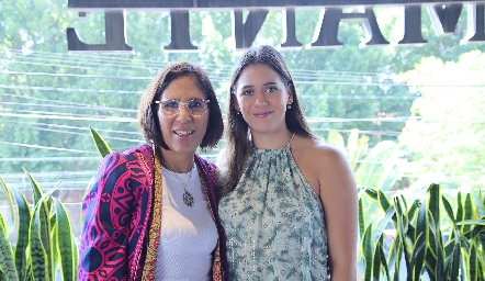 Adriana Rodríguez y Ana Pau Bravo.