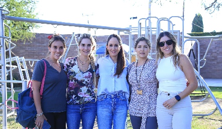  Daniela Llano, Adelina Zendejas, Gaby Ponce, Dora Díaz y Gloria Escobedo.