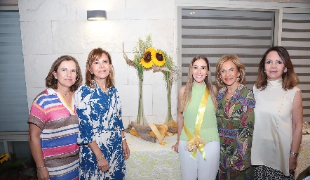  Marlú Mendizábal, Lucía Estrada, Adriana Muñoz, Gloria Estrada y Leticia Esparza.