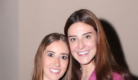  Adriana Muñoz y Marcela Flores.