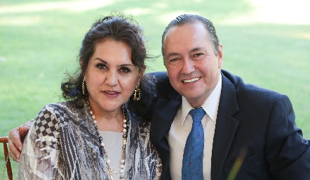 Ruth de Valle y Juan Carlos Valle.