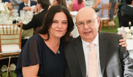 Zenaida Lapuente y Manuel Romo.