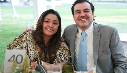 Cynthia Echeverría y Walter González.