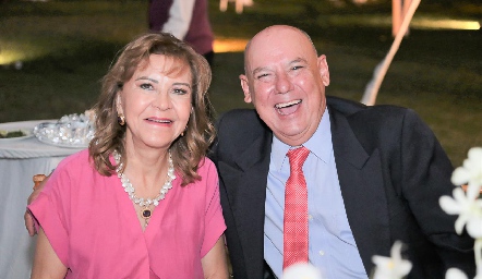  Lucía Estrada y Alejandro Mendizábal.