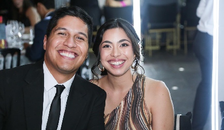 Alberto Olmos y Lety Mirabal.
