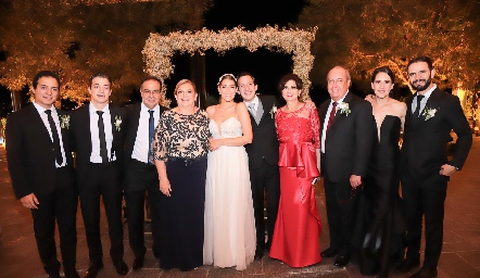  Silvia Guel y Pepe Armendáriz con sus papás y hermanos.