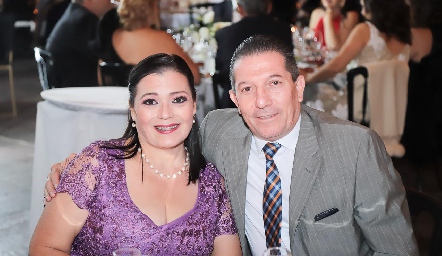  Beatriz y Carlos Marentes.