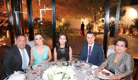  Raúl Díaz, Graciela Torres, Liliana Escobar, Oscar Torres y Graciela Morquecho.