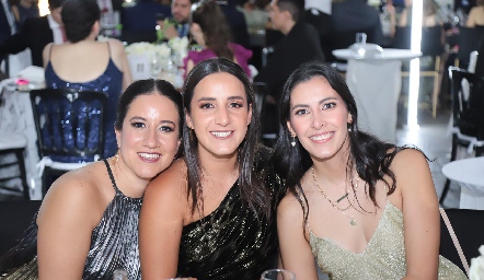  Fernanda Nava, María Lavín y Daniela Mauricio.