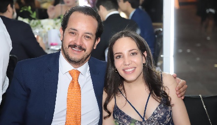  Alejandro Sánchez y Sofía Torres.