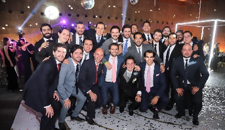  Pepe Armendáriz con sus amigos.