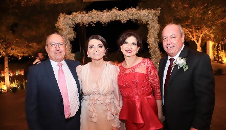  Josué Arnoldo Armendáriz, Aida Fernández, Albertina Ferro y Francisco Armendáriz.