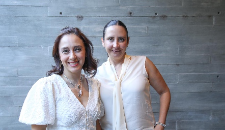  Sandra Aldrete y Mariana Calvillo.