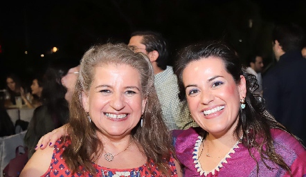  Nora Martínez y Olivia Mora.