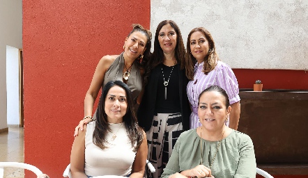  Ernestina Díaz de León, Rosy Arellano, Leticia Castillo, María García Moreno y Elsa Moreno.