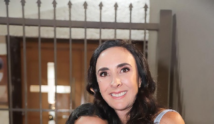  Roberta Gutiérrez y Regina Ibáñez.