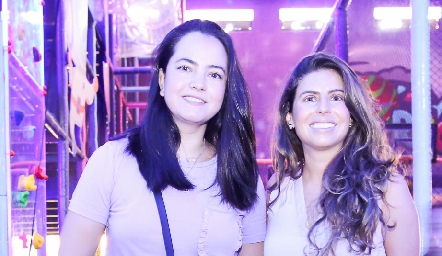  Mariana Meade e Isa Garza con sus hijos Mariel, Jorge y Annia.