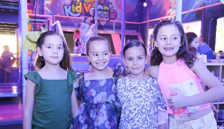  Isa, Mariel, Inés y Roberta.