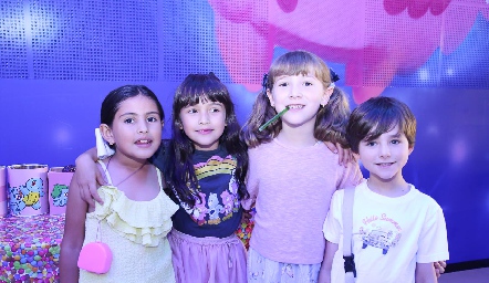  Bárbara, Renata, Nicole y Sergio.