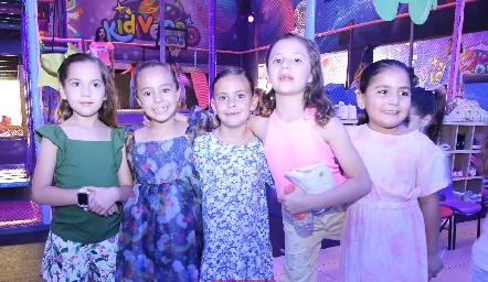  Isa, Mariel, Inés, Roberta y Natalia.