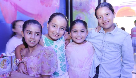  Annia, Luciana, Natalia y Elena.