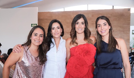  Cristina Torres, Sofía Torres, Fernanda Torres y Mari Tere Torres.