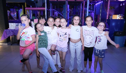  Sofía, Paula Navarro, Ana Begoña Gutiérrez, Valentina Valencia, Danna Valdez, María Valentina, Paula Bastida, Carlota, Ana Isa Martinez.