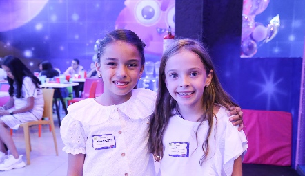  Valentina Valencia y Lu.