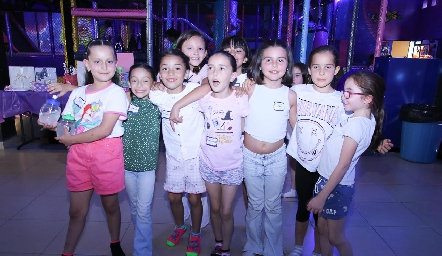  Sofía, Paula Navarro, Ana Begoña Gutiérrez, Valentina Valencia, Dana Valdez, María Valentina, Paula Bastida, Carlota, Ana Isa Martinez.