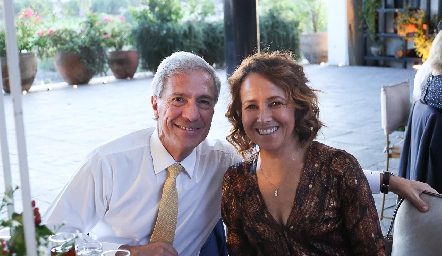  Alfonso Fernández y Mariana Fernández.