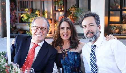  Luis Reynoso, Nuria Turné y Juan Cristóbal.