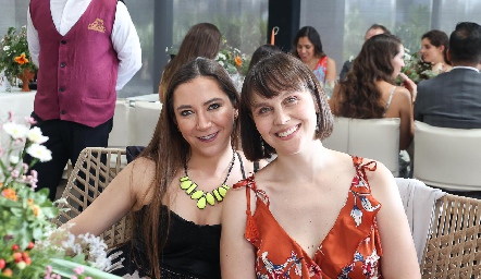 Daniela García Peña y Belén Scaglia.