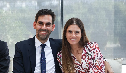  Juan Pablo Gómez y Elena Isoara.
