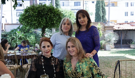  Norma Lozano, Maricarmen López, Elissabeta Biagi y Lu Von Der Meden.
