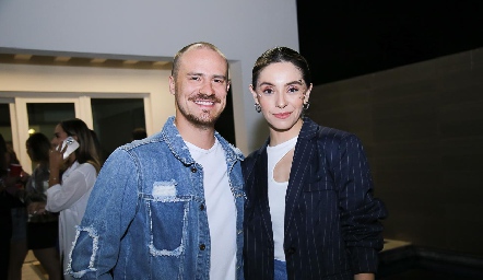  Pato Valle y Adri de la Maza.